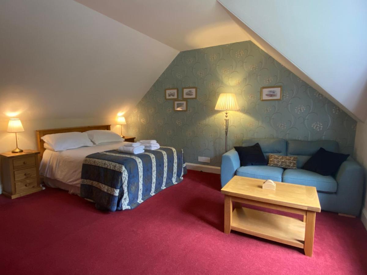 Glenan Lodge Self Catering Tomatin エクステリア 写真