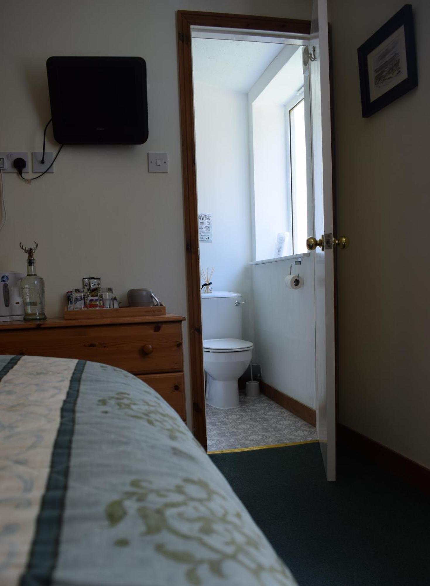 Glenan Lodge Self Catering Tomatin エクステリア 写真