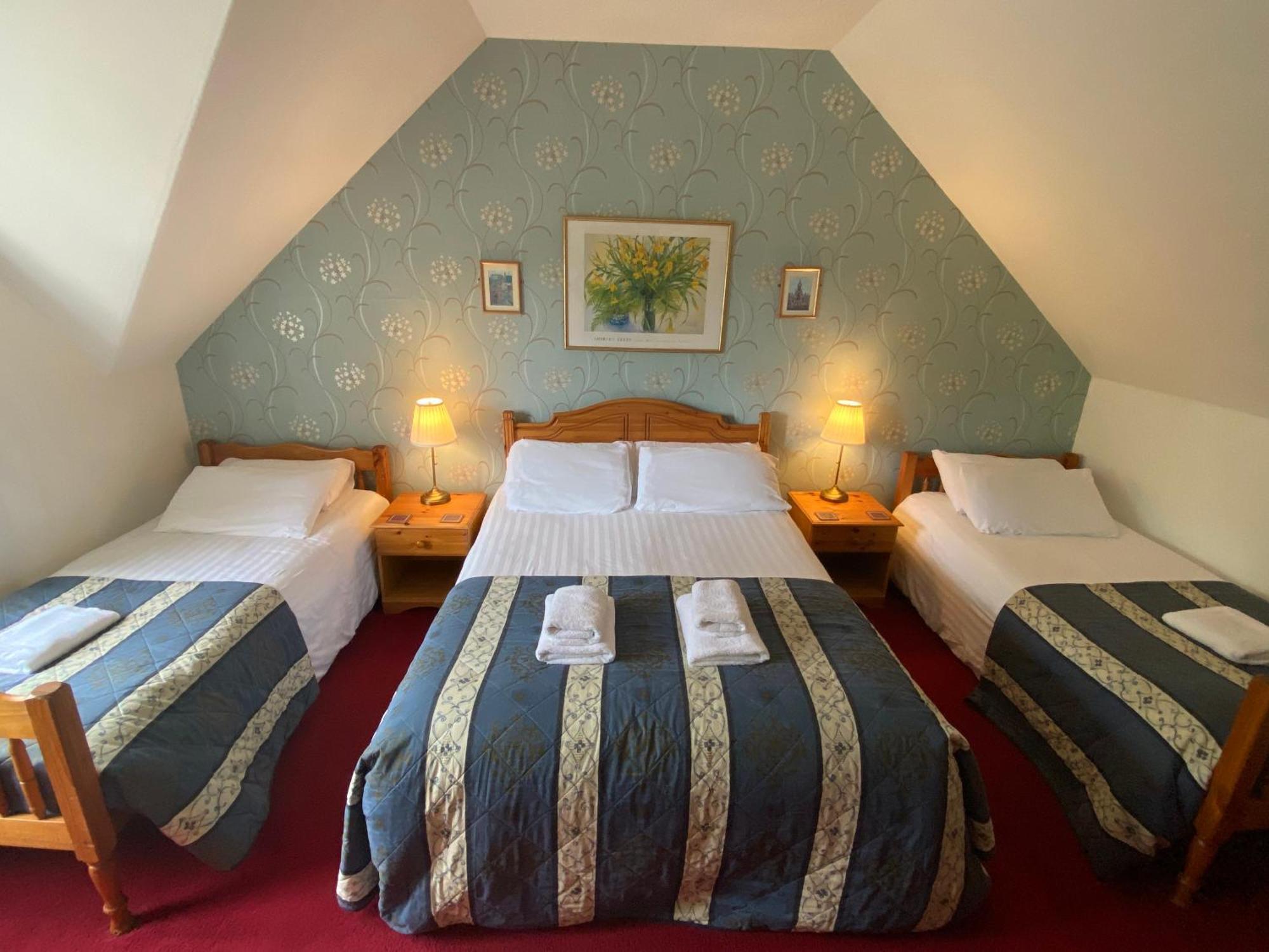 Glenan Lodge Self Catering Tomatin エクステリア 写真